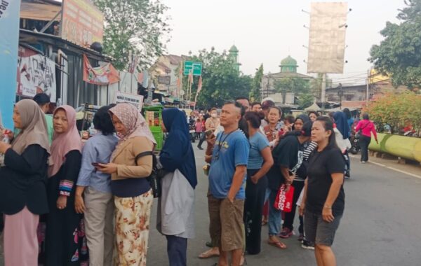 Ribuan Warga Bekasi Serbu Pasar Rakyat Polri di Hari Bhayangkara ke-80