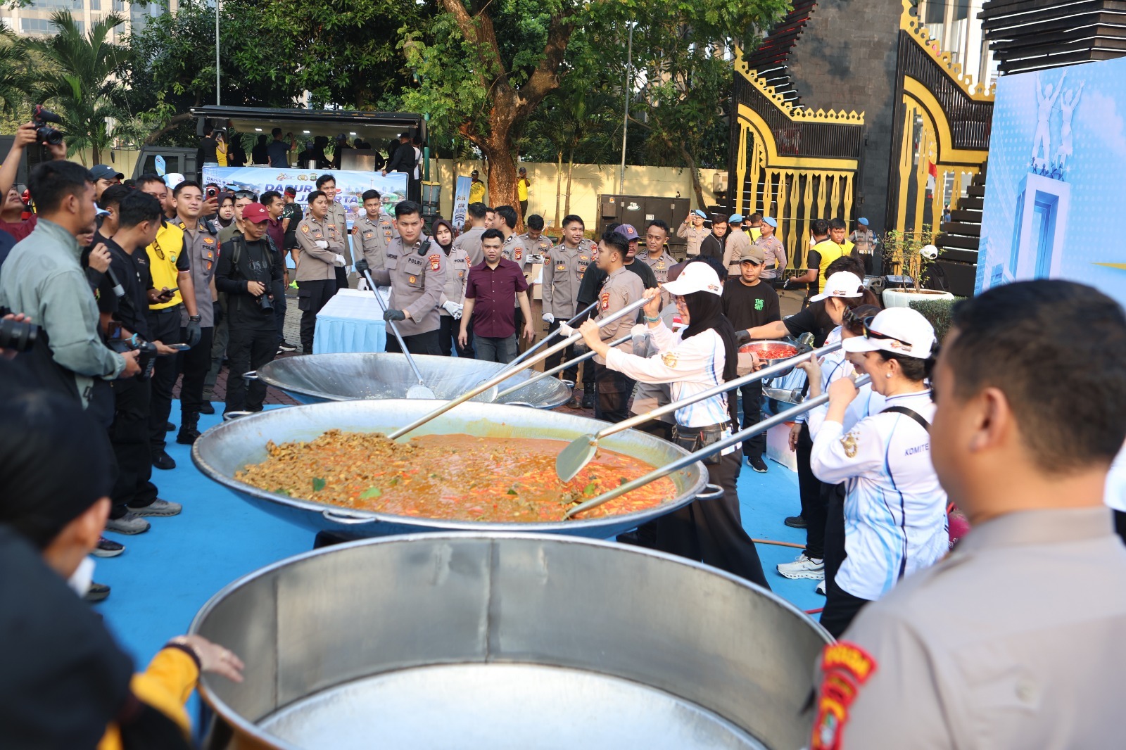 Dapur Jaga Jakarta: Cerminan Polri yang Memahami Cara Menyentuh Hati Warga