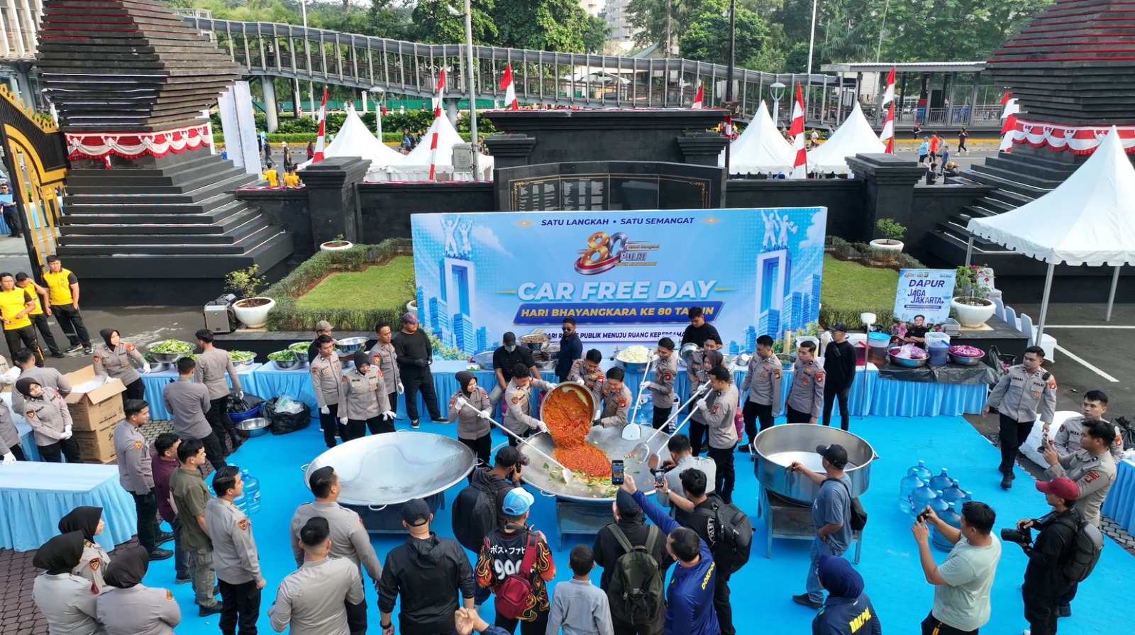 Dapur Jaga Jakarta: Polri Memanusiakan Diri Lewat Budaya Makan Bersama