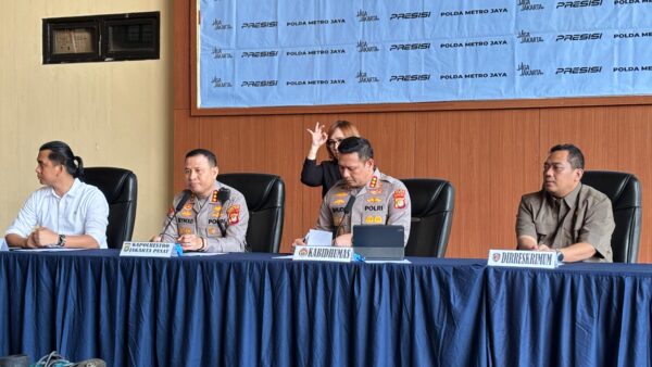 Kabidhumas Polda Metro Jaya Kombes Pol Budi Hermanto dalam rilis perkara Percetakan Mau Print di Polres Metro Jakarta Pusat, Jumat, 26 Juni 2026.
