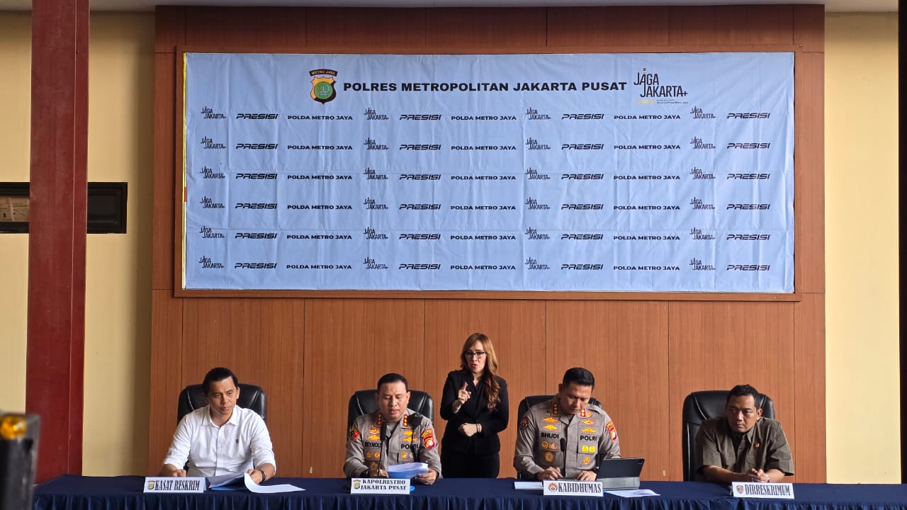 Dirreskrimum Polda Metro Jaya Kombes Pol Imam Imanuddin dalam rilis perkara Percetakan Mau Print di Polres Metro Jakarta Pusat, Jumat, 26 Juni 2026.