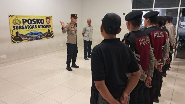 Dit Samapta Polda Metro Jaya Laksanakan Pelayanan Pengamanan Garuda Bakti 2026 di WHOOSH Halim